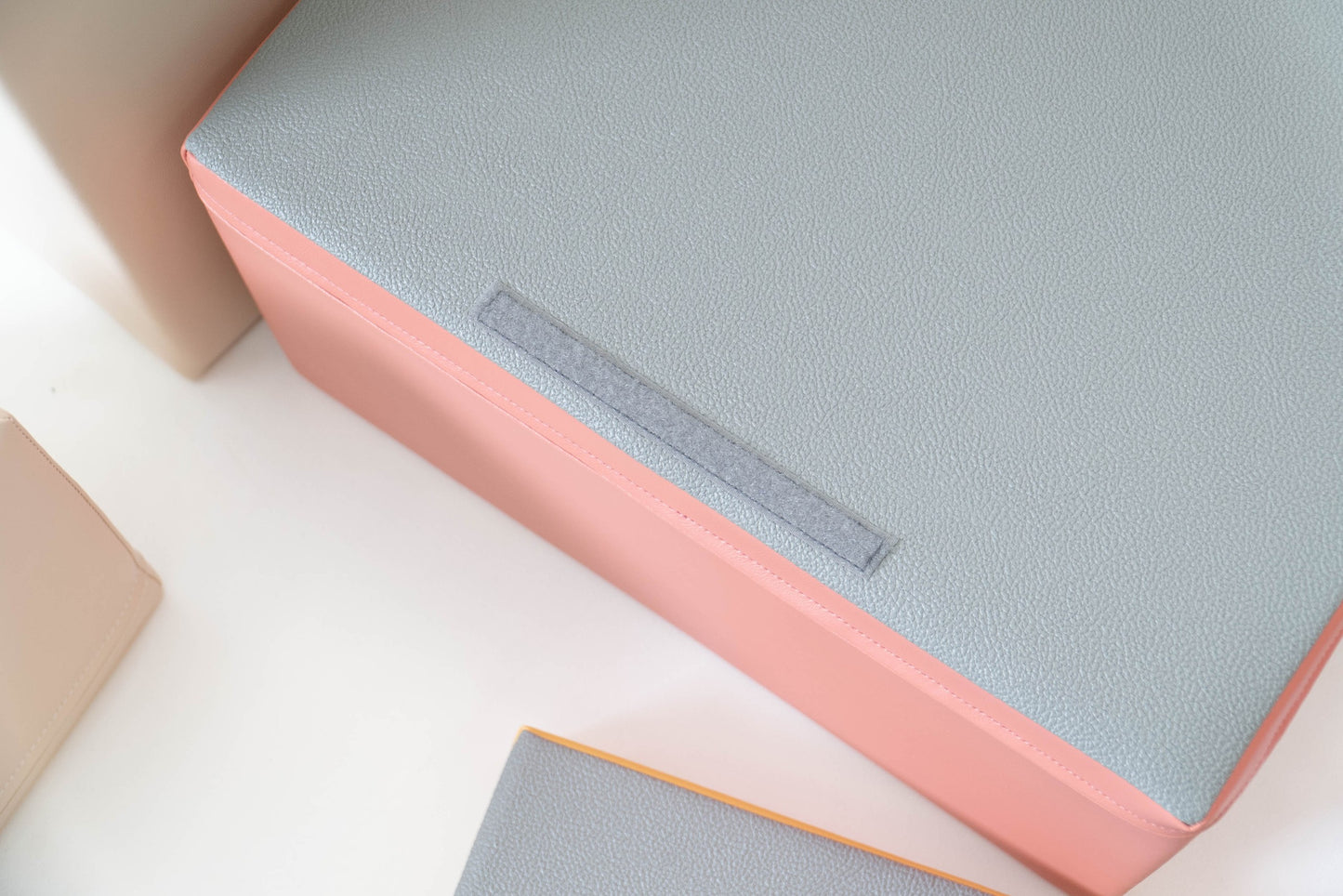 Stora Skum Byggklossar (8 olika delar) - Rosa, Gul & Beige Eko-Läder