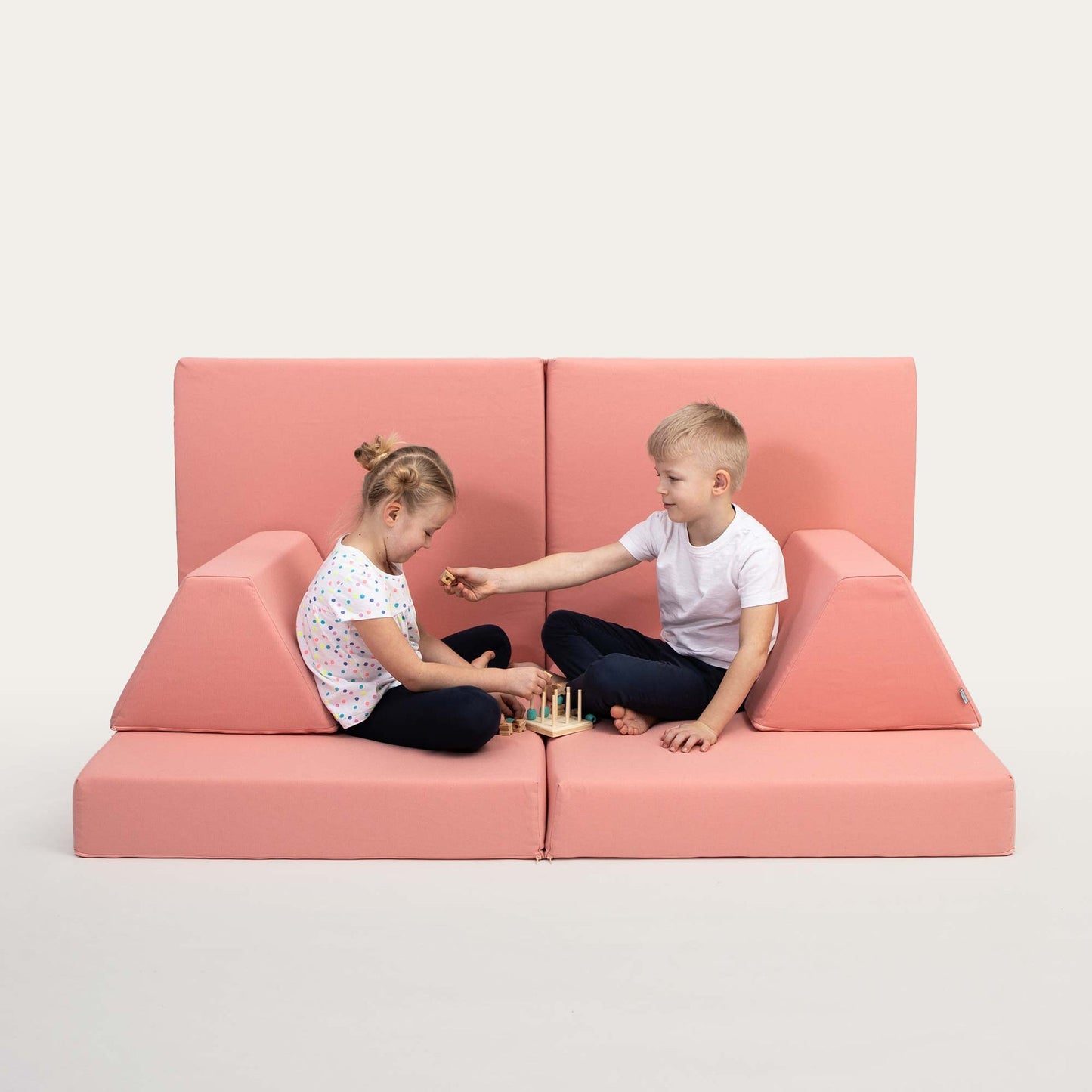 Montessori Laxrosa Block Barnsoffa / Leksoffa - Från 1 - 16 år