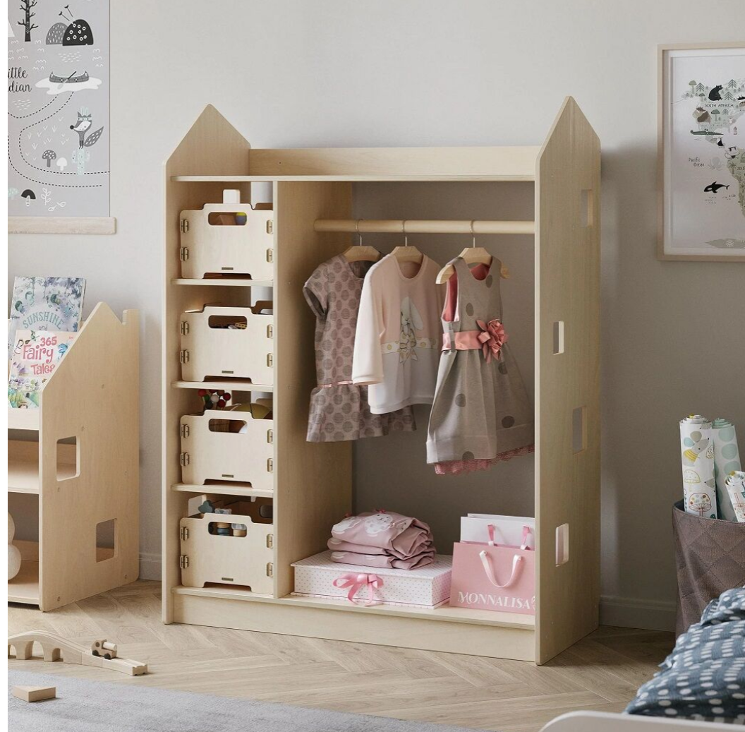 Montessori Barngarderob  - Husgarderob i Trä
