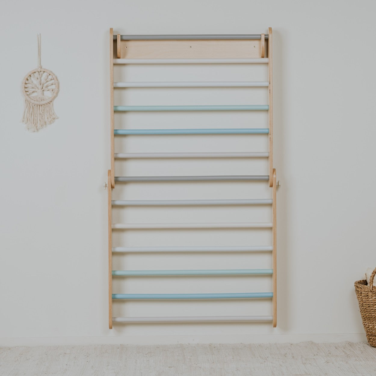 Montessori Klättertriangel / Klättervägg i Trä (6 mån–7 år) - Pastell