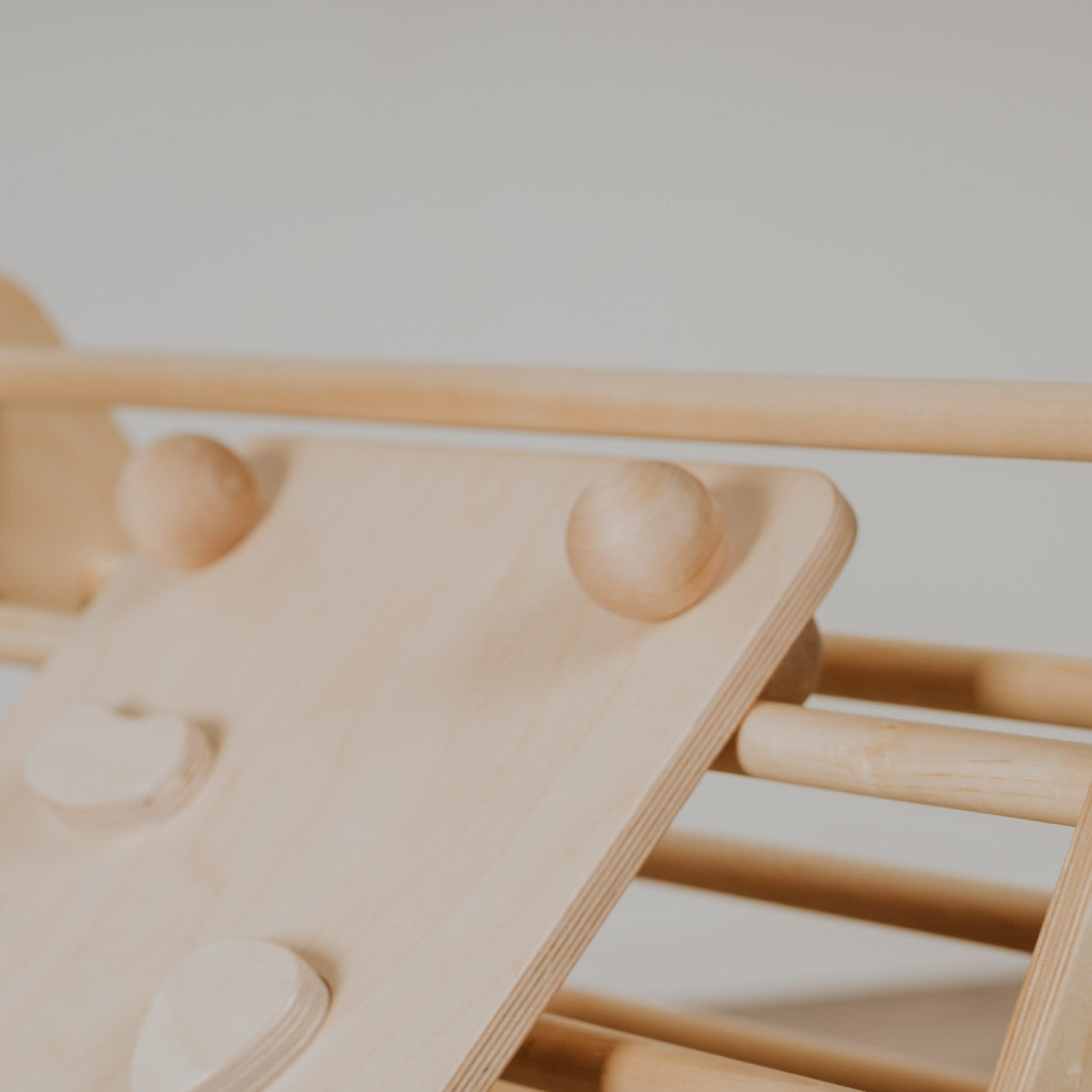 Kana / Ramp med Klättergrepp för Klättertriangel & Klättervägg