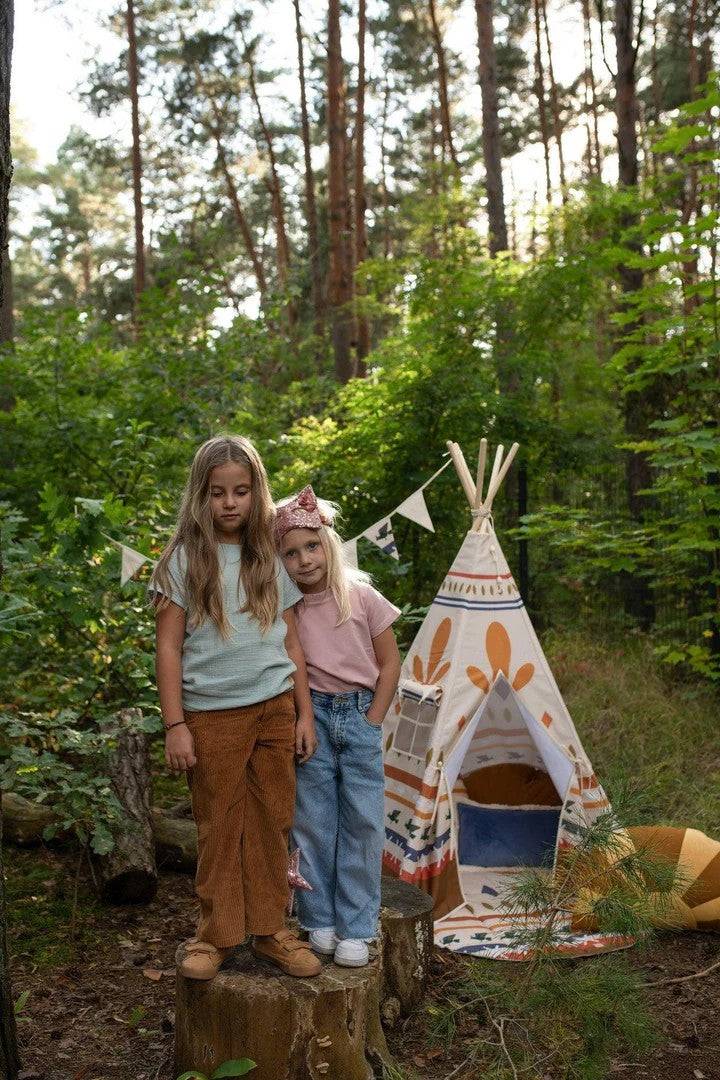 Handgjord Tipitält - Indianäventyr